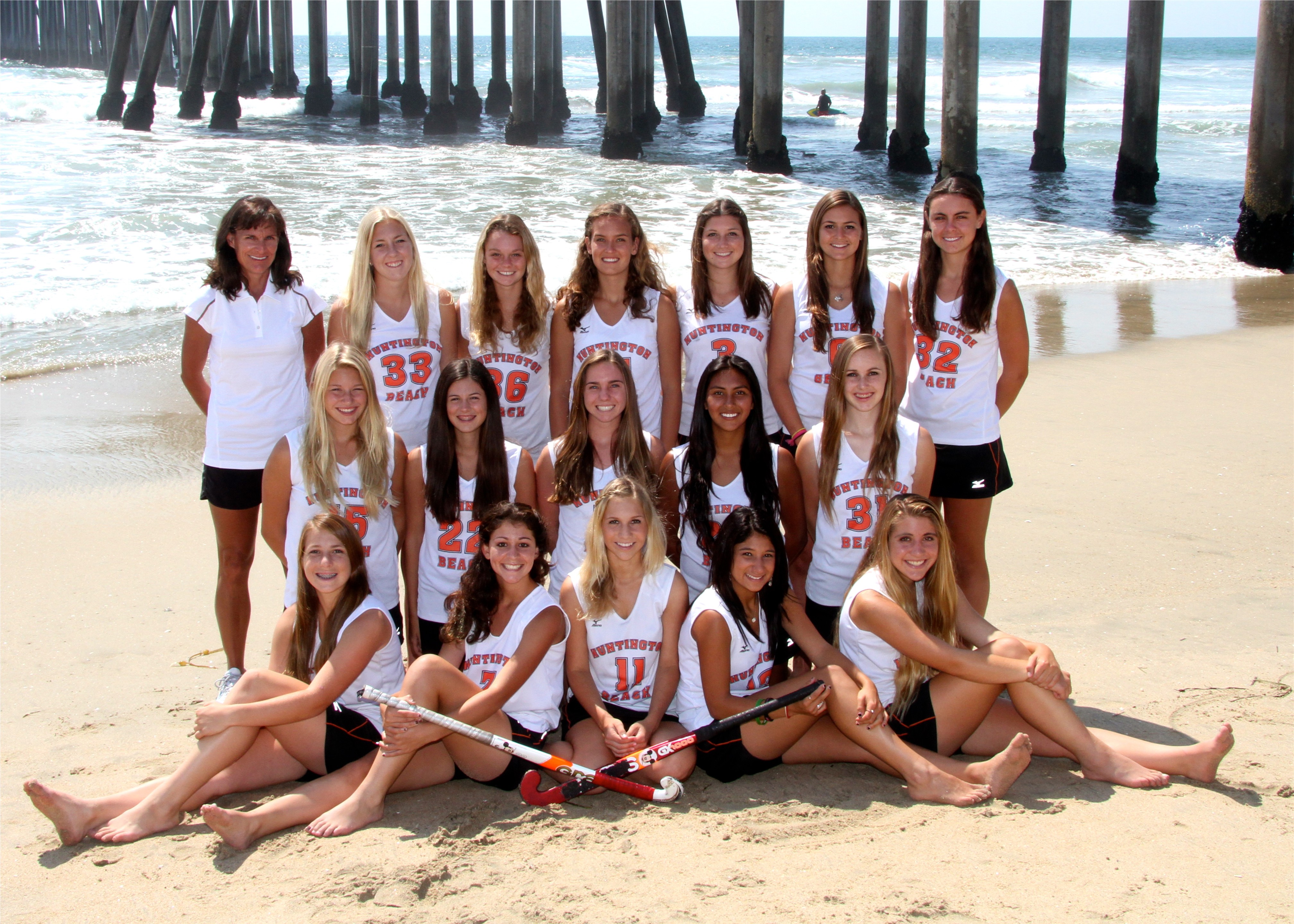 HBFieldHockey/2011_Varsity5x7scale.jpg